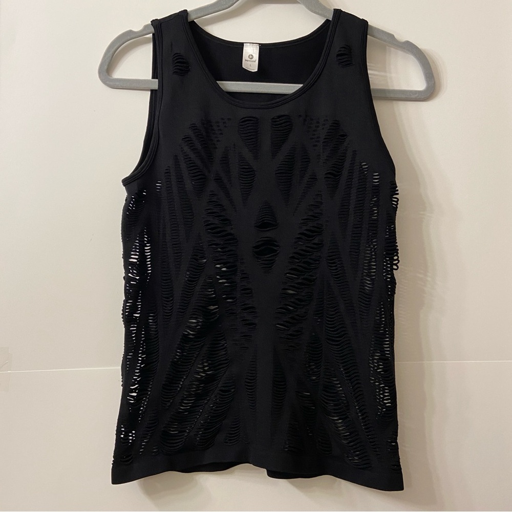 90 Degree Black Cut Out Tank Top L